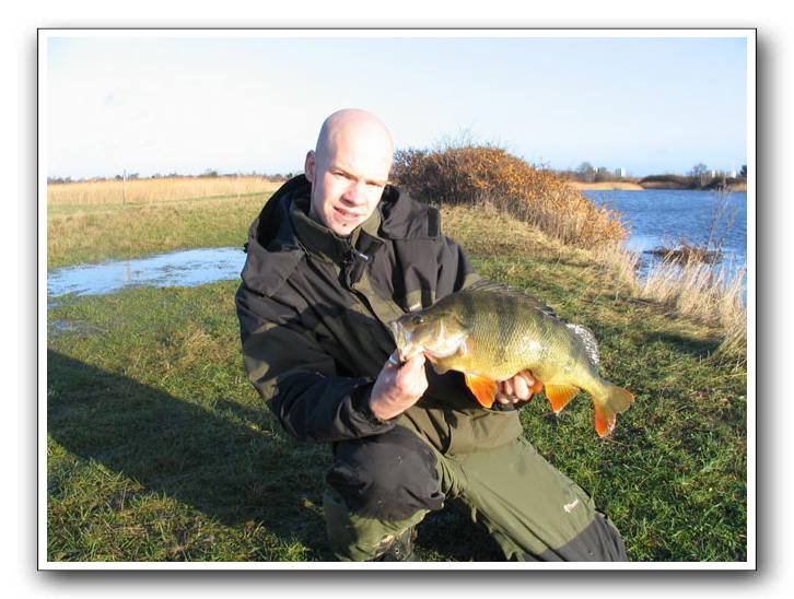 Nikolas S. Olesen  	1.800 gr  	