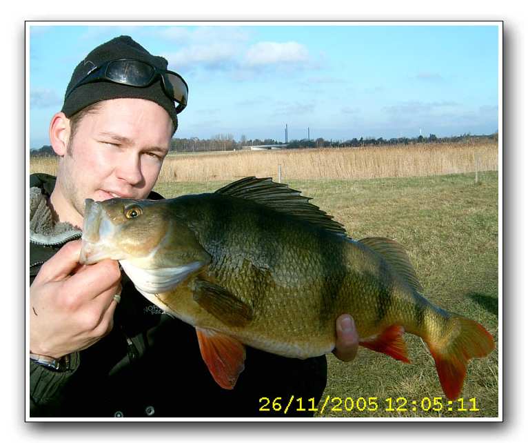 Dennis Krogh med en St. Vejle å aborre på 1.750