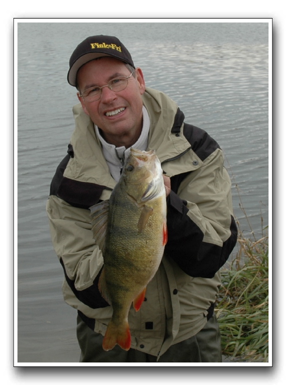 Per Ekstrøm med St. Vejle å aborre på 1,610 gr.