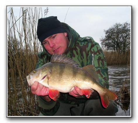 Christian Jakobsen 1.590 gr. 47 cm.