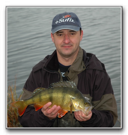 Lars Schmidt med St. Vejle å aborre på 1.400 gr.